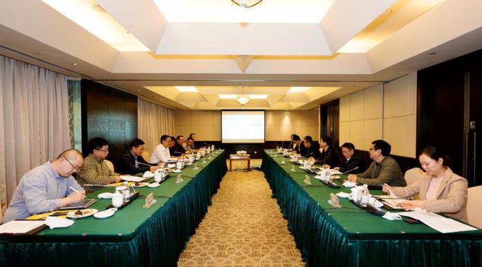 集团党委书记、董事长任丁会见重庆尊龙凯时集团董事长乔昌志一行