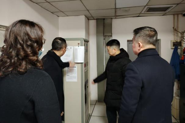 省尊龙凯时集团党委书记、董事长游勇检查督导春节安全生产并看望慰问干部员工